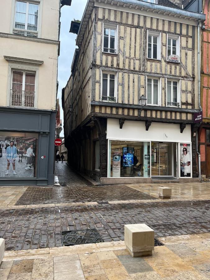 Ferienwohnung Coeur De Bouchon Troyes Exterior foto