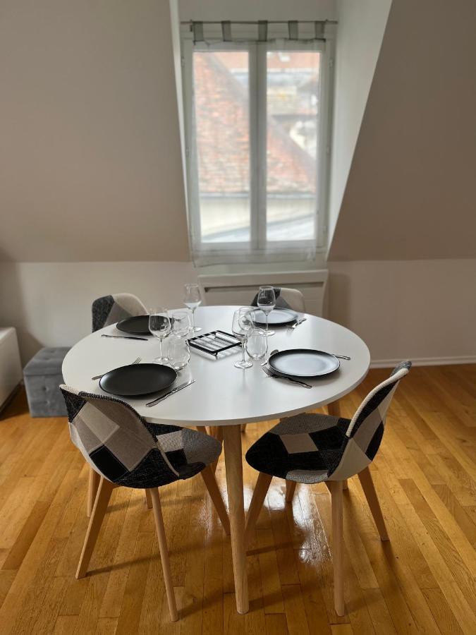 Ferienwohnung Coeur De Bouchon Troyes Exterior foto